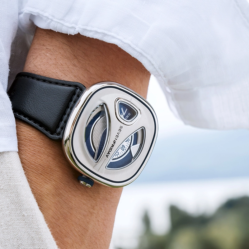 SEVENFRIDAY ME 44.5*44mm