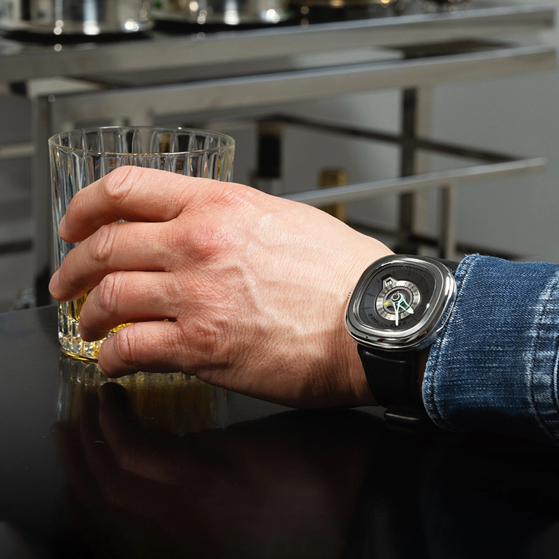 SEVENFRIDAY