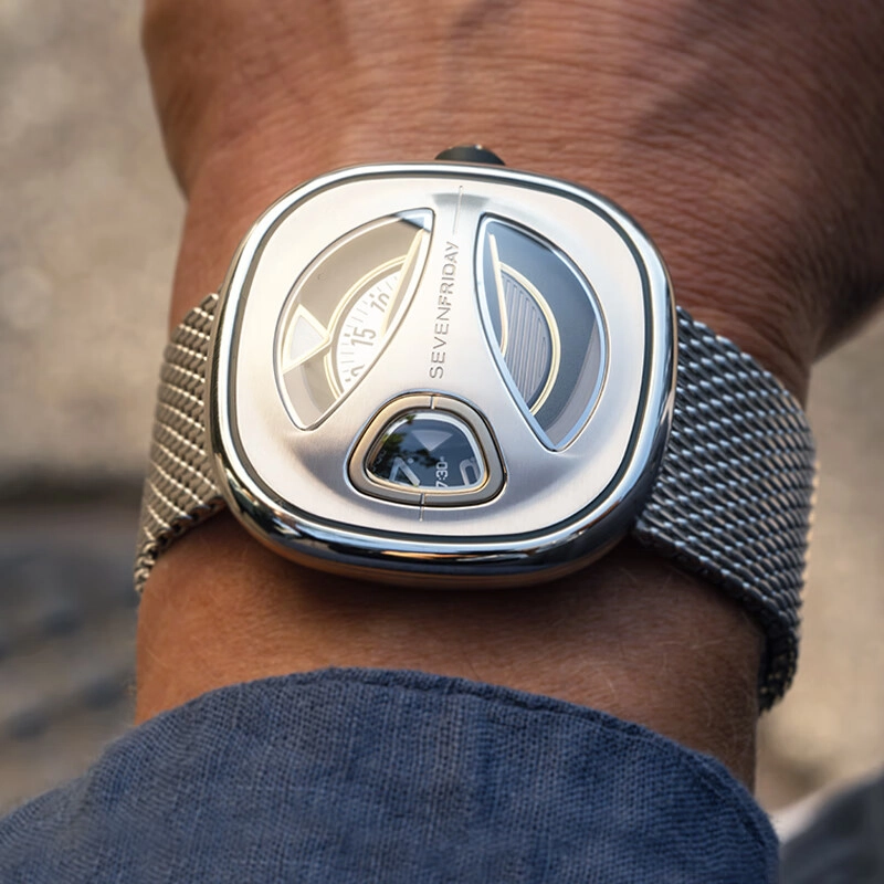 SEVENFRIDAY ME
