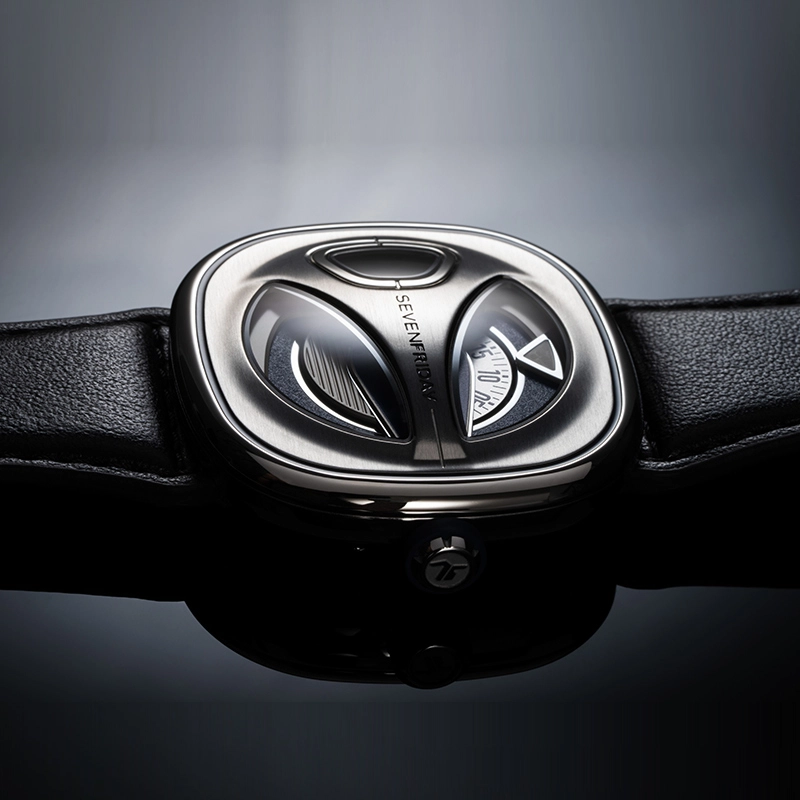 SEVENFRIDAY ME 44.5*44mm