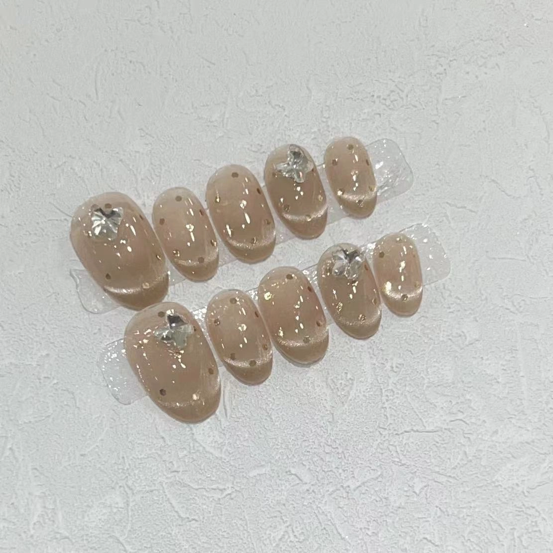 几多萌 赫本晚宴  穿戴甲 椭圆短款透色裸色