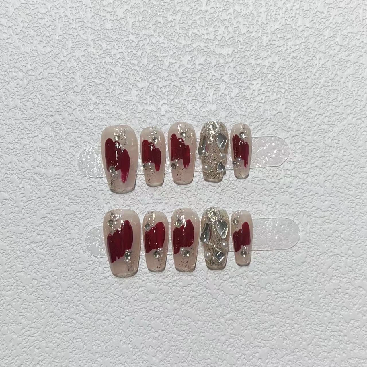 几多萌 手作高级  穿戴甲 短梯酒红晕染 细闪