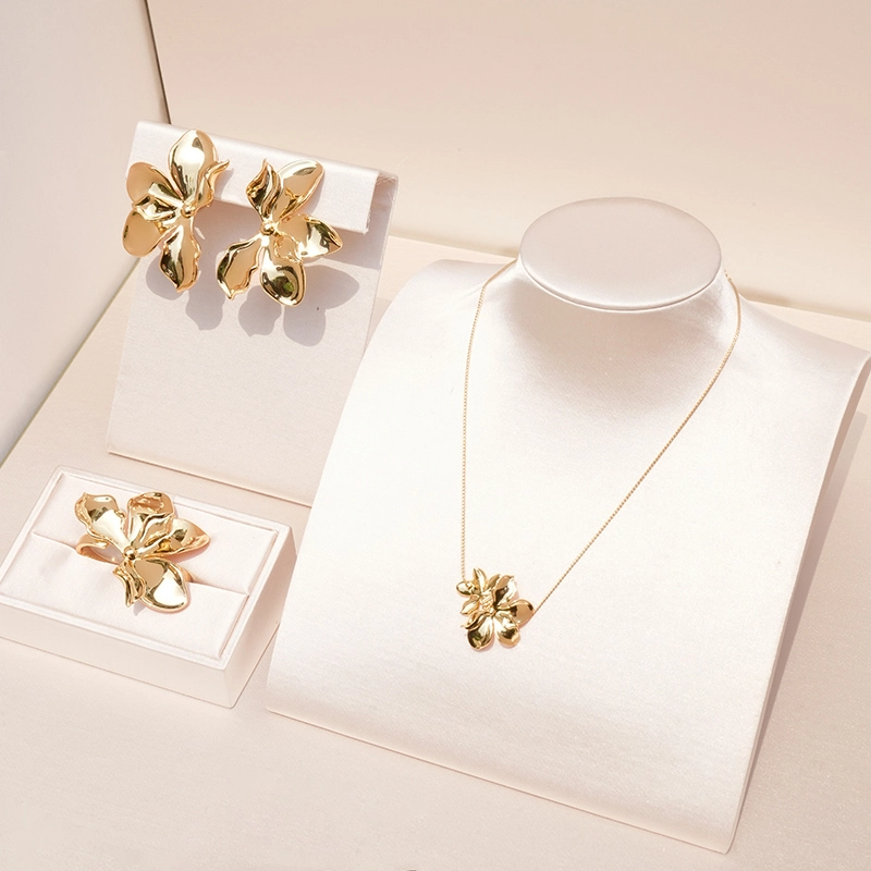 NANA JACQUELINE choker