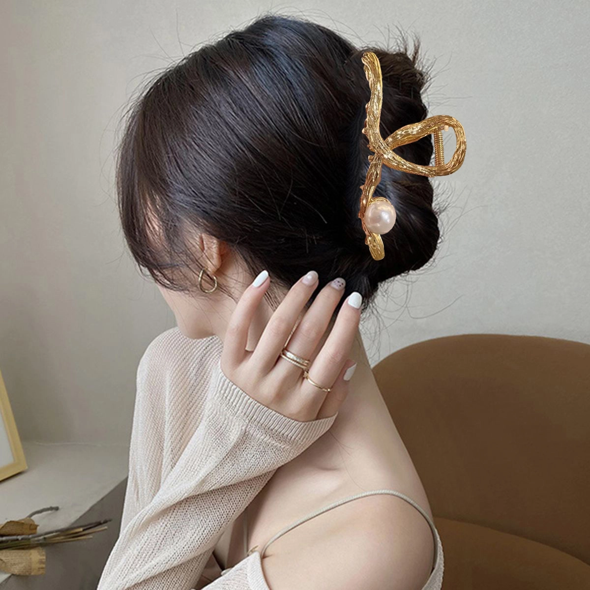 贯古今 简约大抓夹仿珍珠鲨鱼夹后脑勺多发量盘发发抓子 合金 发夹 女款