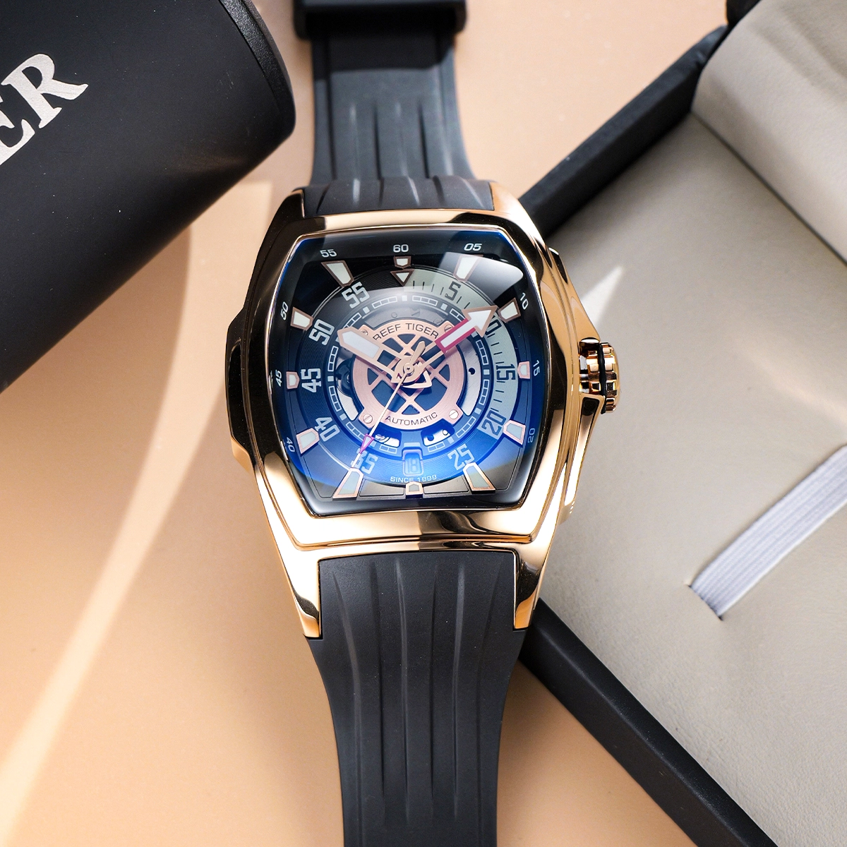 REEF TIGER RGA3061