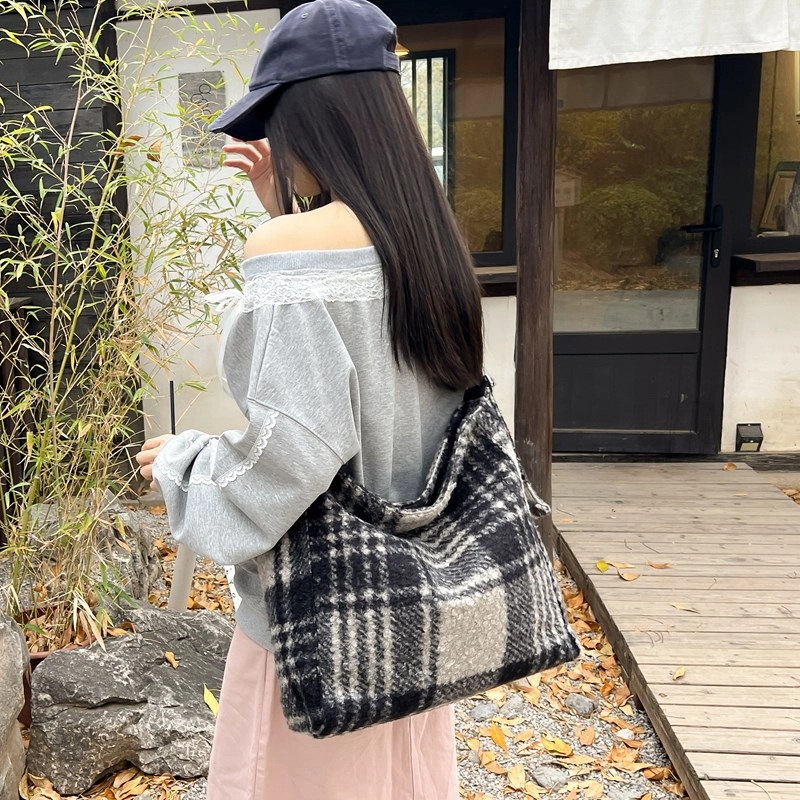 MOWAP Tote