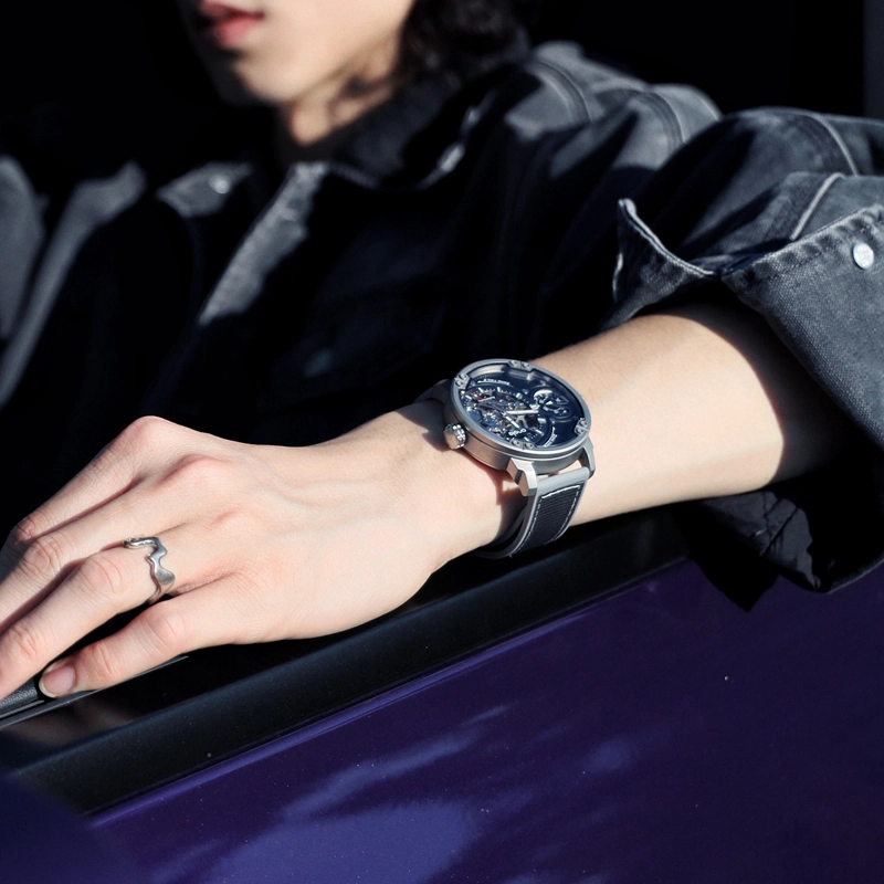 ANGIE PRESENT WATCH