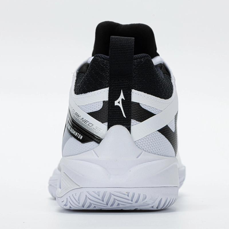Mizuno WAVE CLAW NEO 3