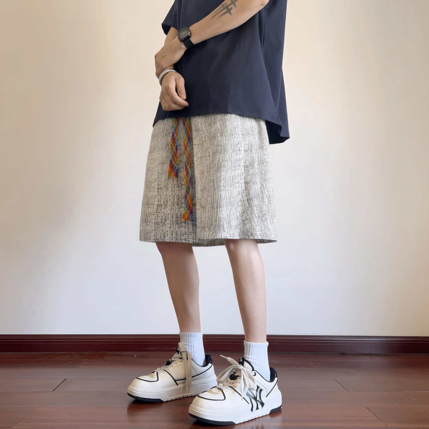 稻草人 美式高街灯芯绒潮牌无性别主义小香风百搭宽松户外运动日常通勤舒适基础款五分休闲短裤 男女同款