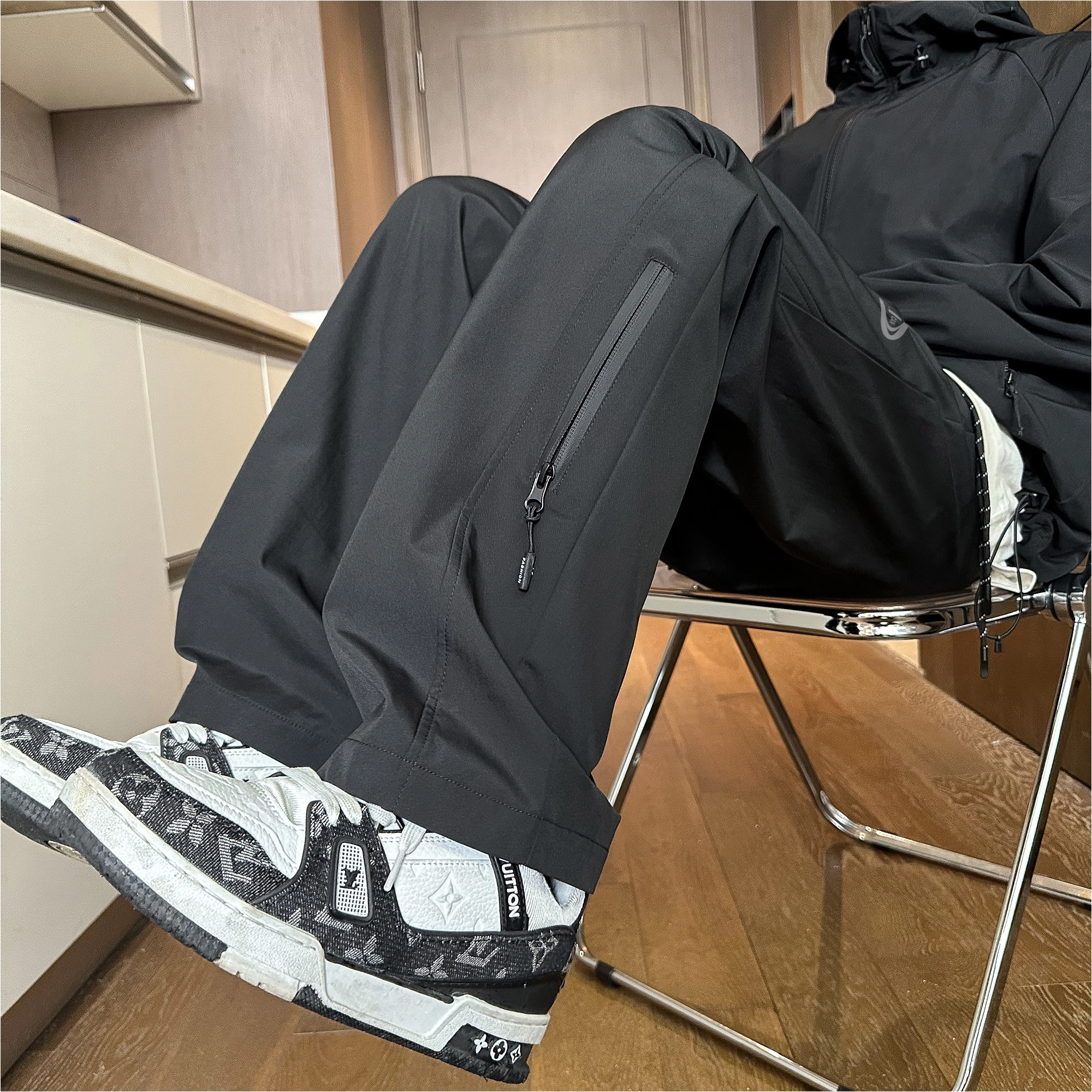 稻草人 美式运动户外防风防水速干字母中腰宽松系带直筒休闲工装裤 男女同款 绿色