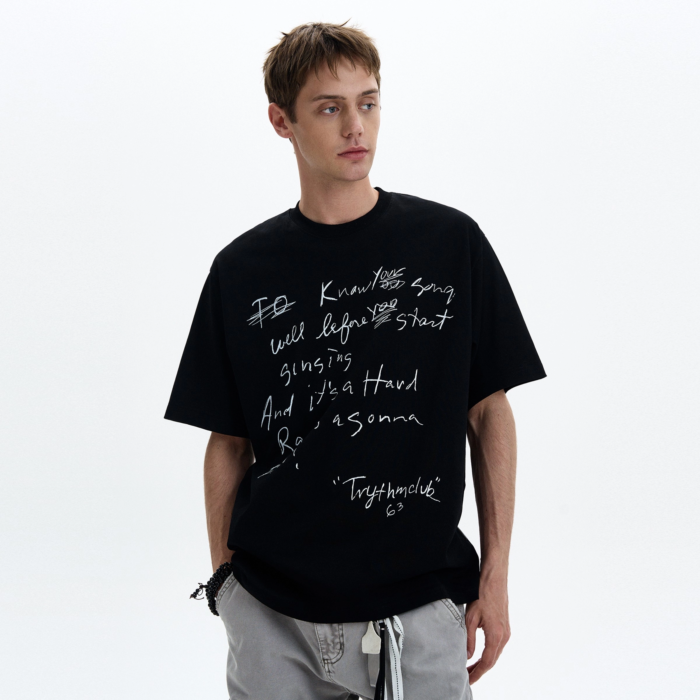 MAD WITCH T