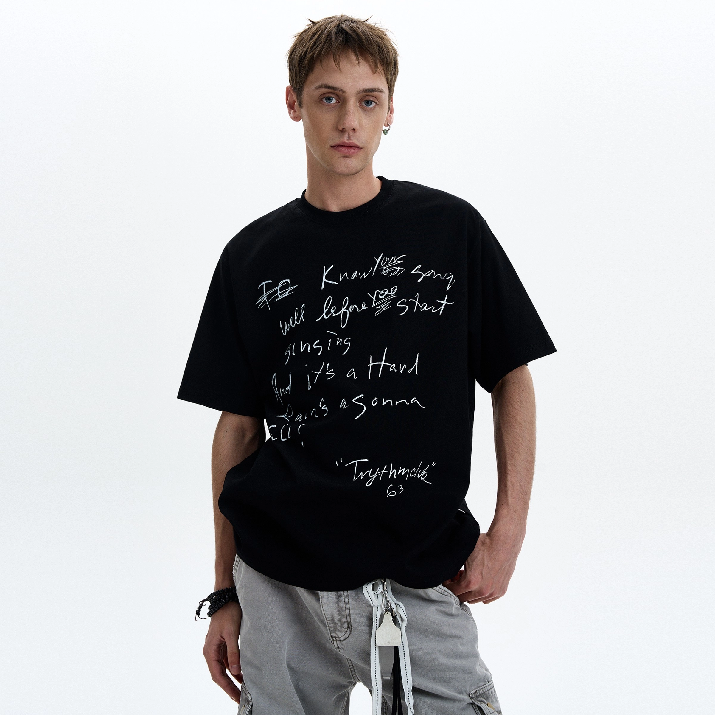 MAD WITCH T