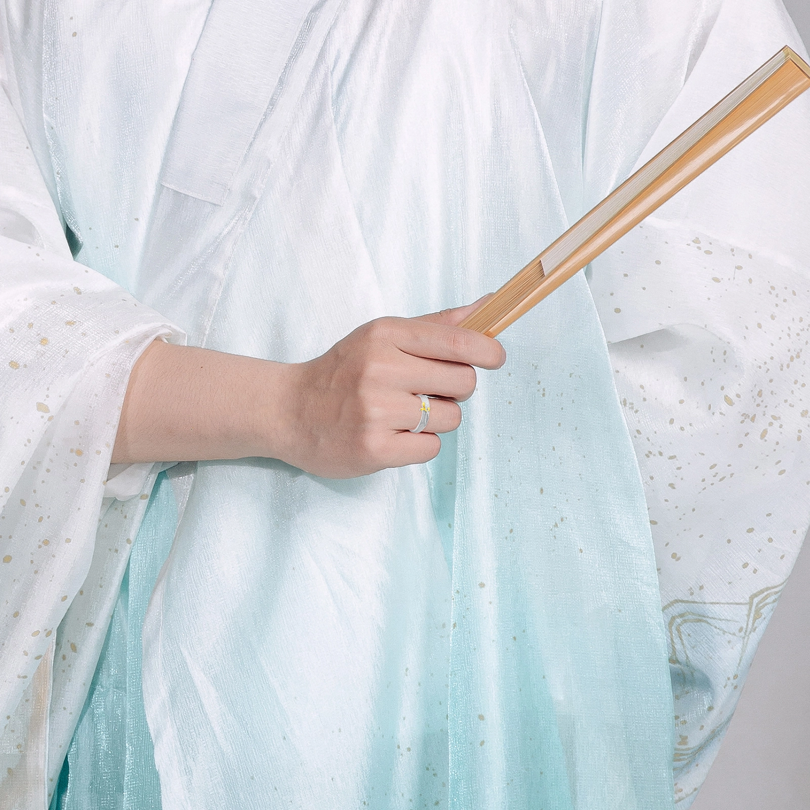 吉珂 爱情萌芽情侣对戒一对 小众设计森系叶子爱心戒指花芽设计开口指环精致微镶锆石戒指告白表白情侣 学生 精美礼盒