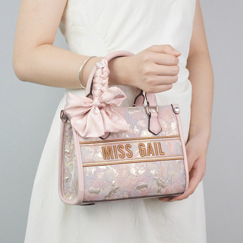 MISS GAIL PU