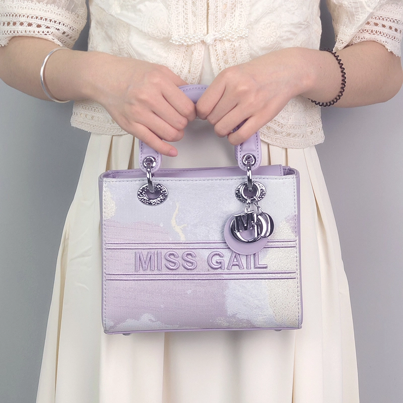 MISS GAIL logo