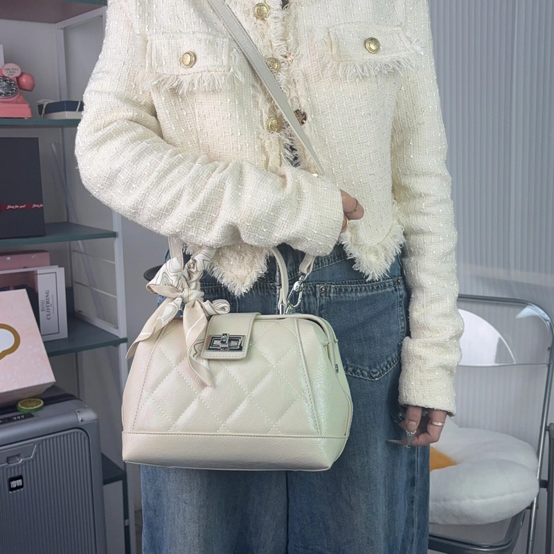 MISS GAIL