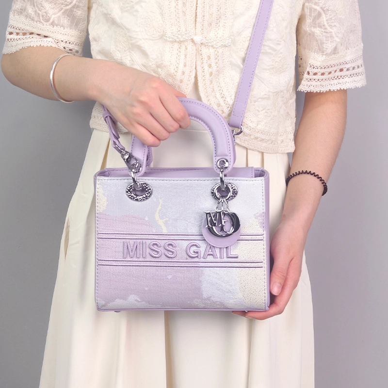 MISS GAIL logo