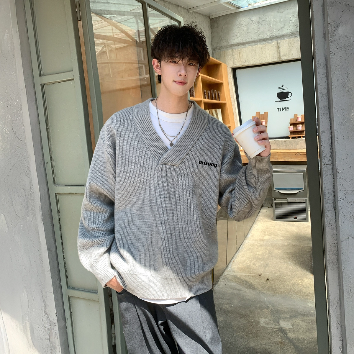 Qnxeey logoV