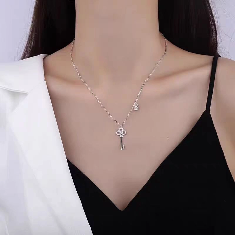 990