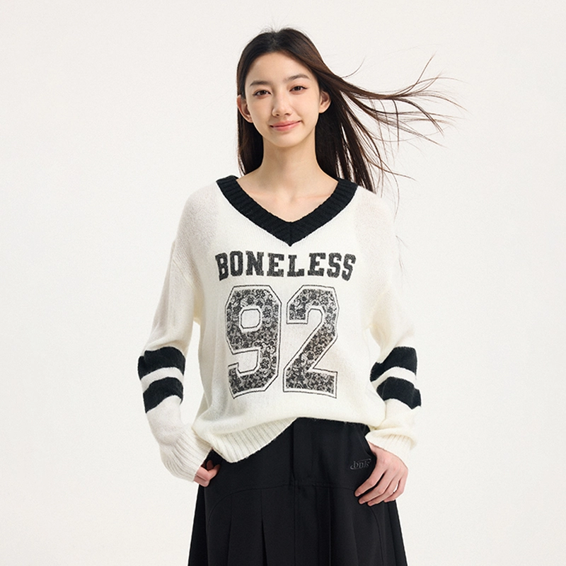 BONELESS VLogo