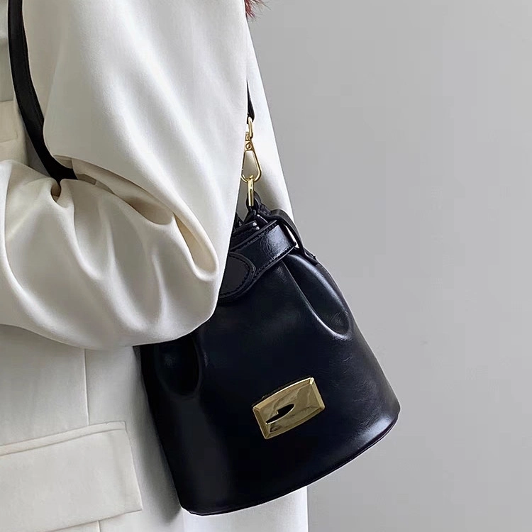NOMK PU Tote