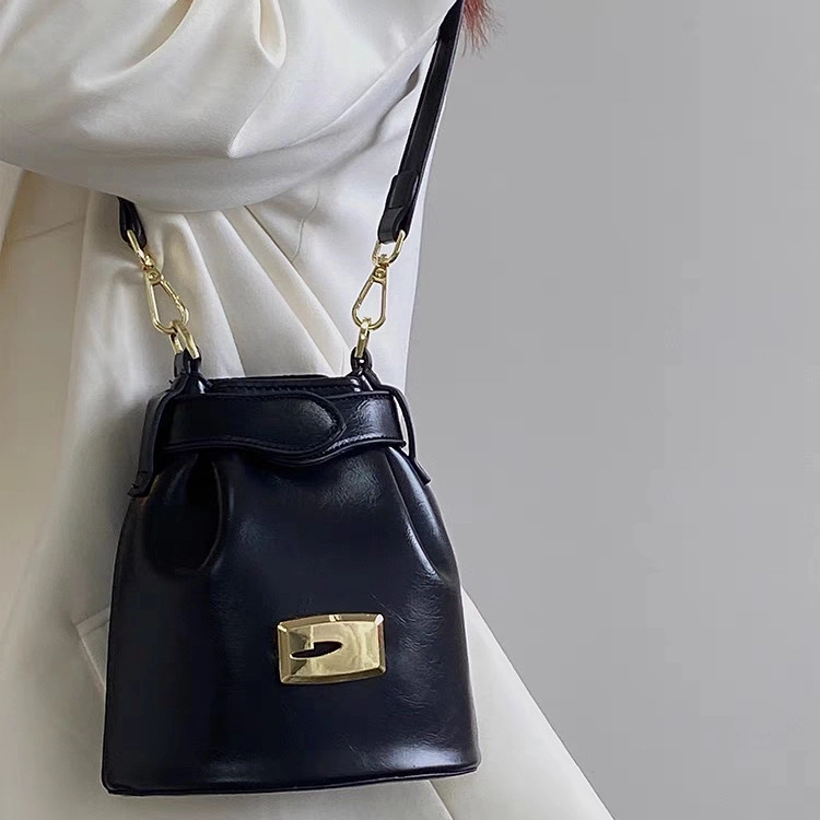 NOMK PU Tote