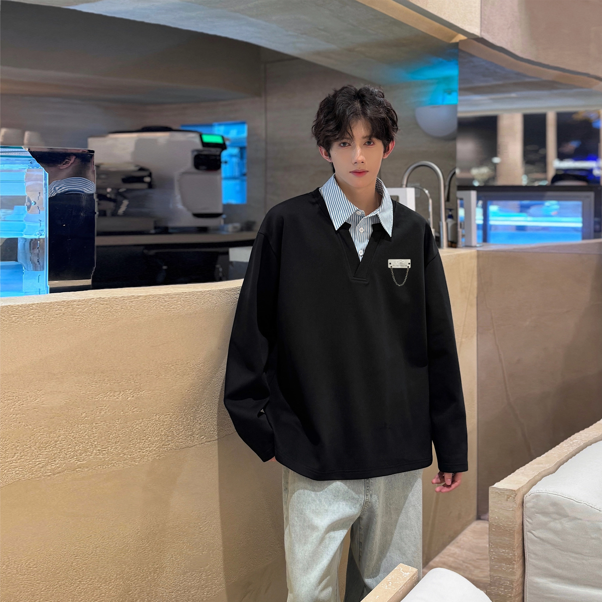 Fakeyoung