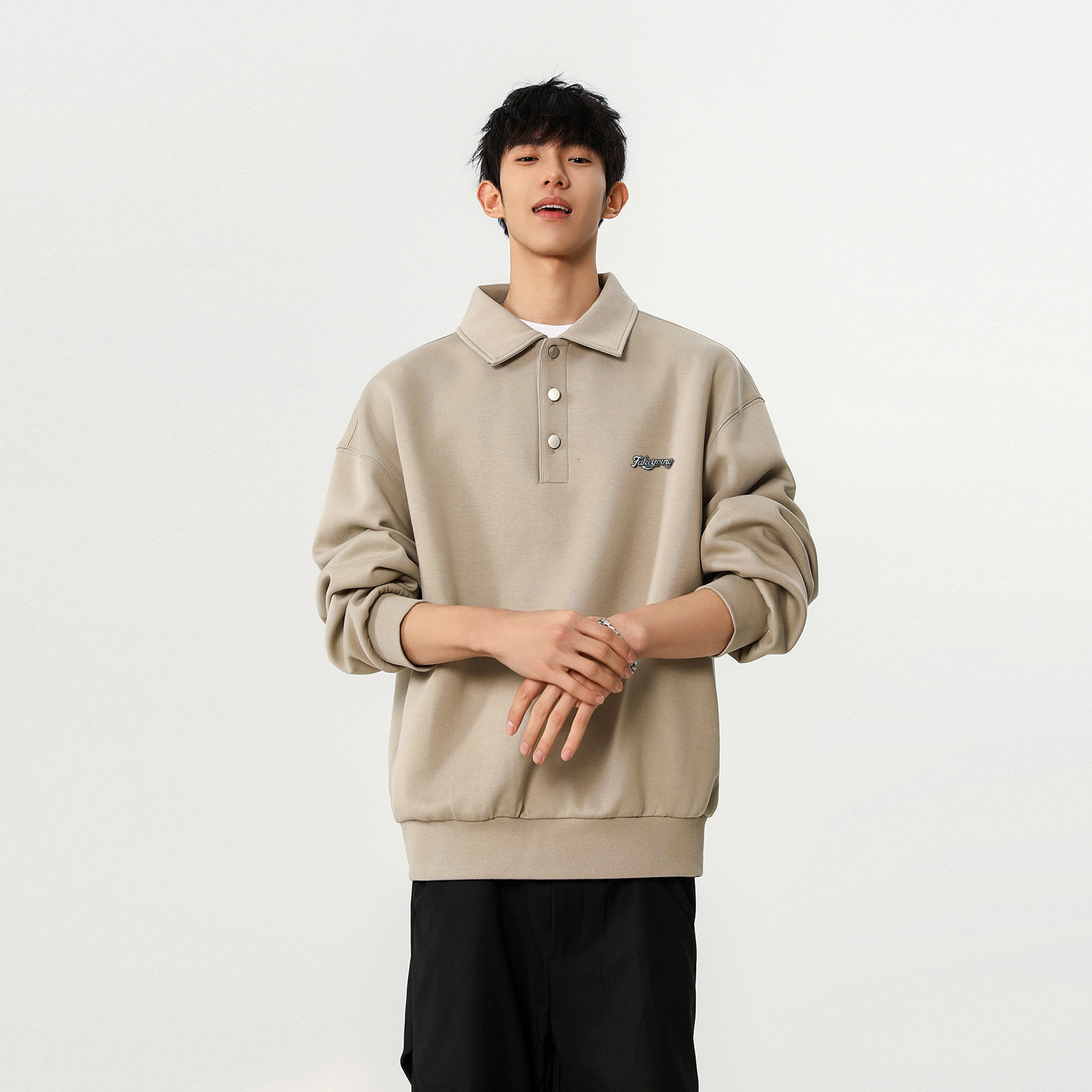 Fakeyoung polologo