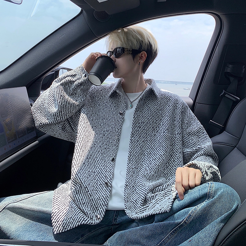 Fakeyoung