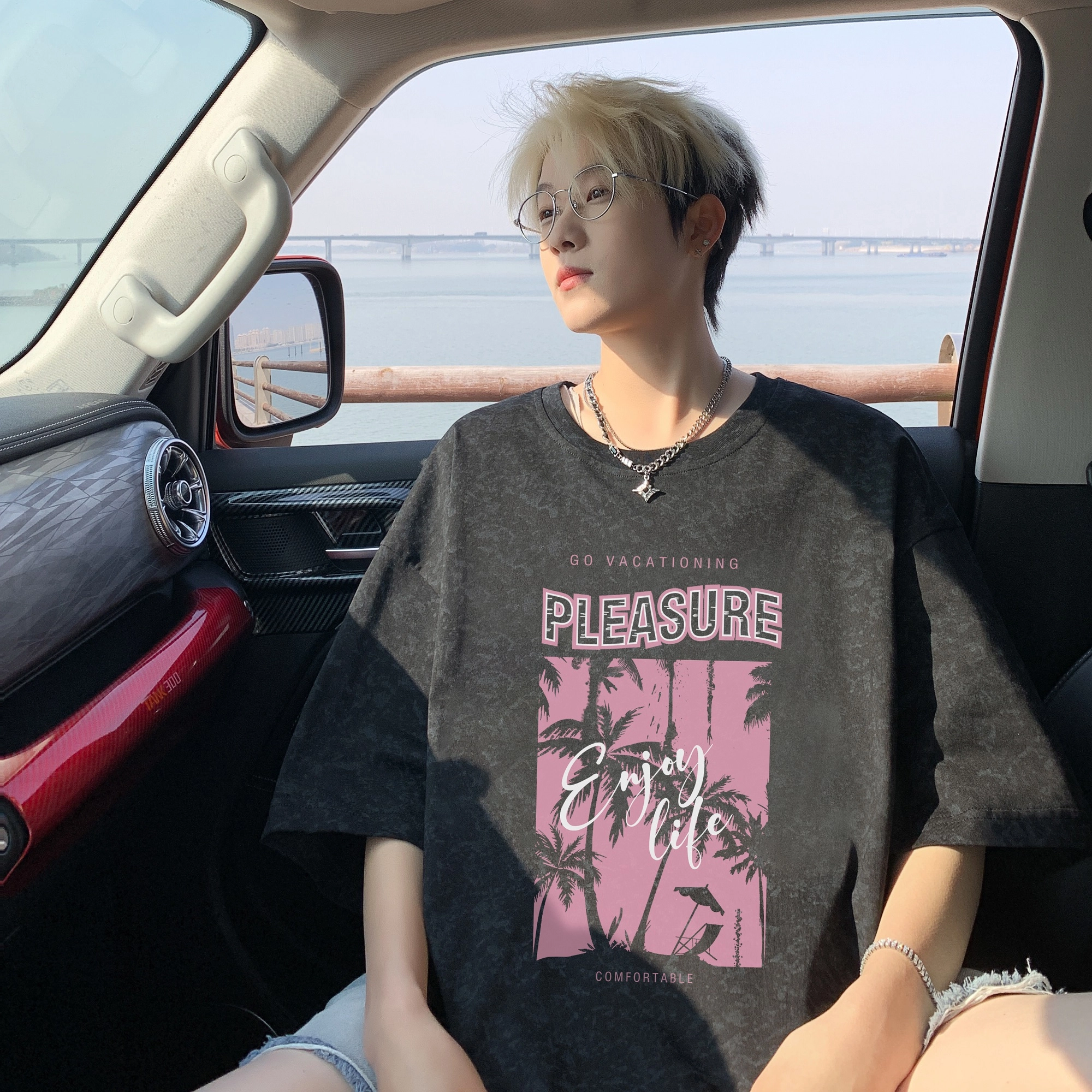 Fakeyoung T