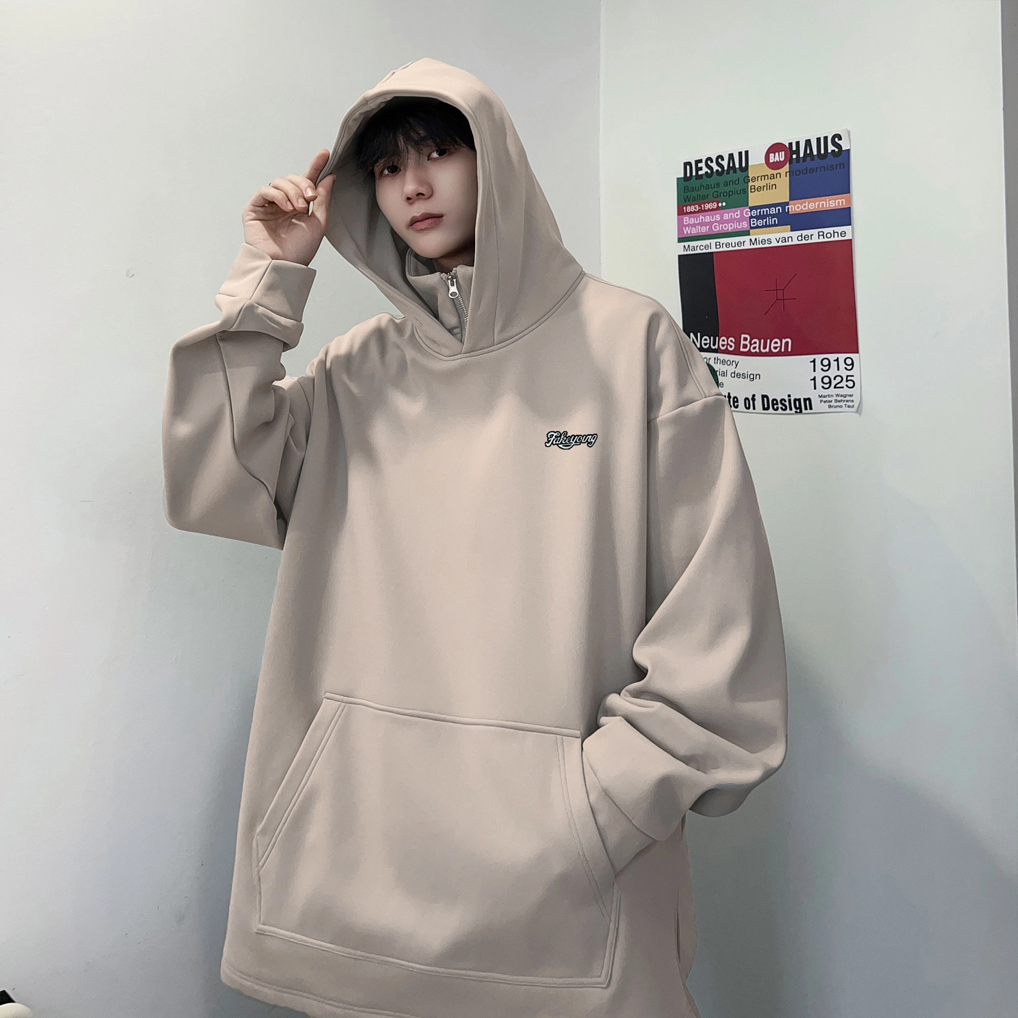 Fakeyoung 420oversizelogo