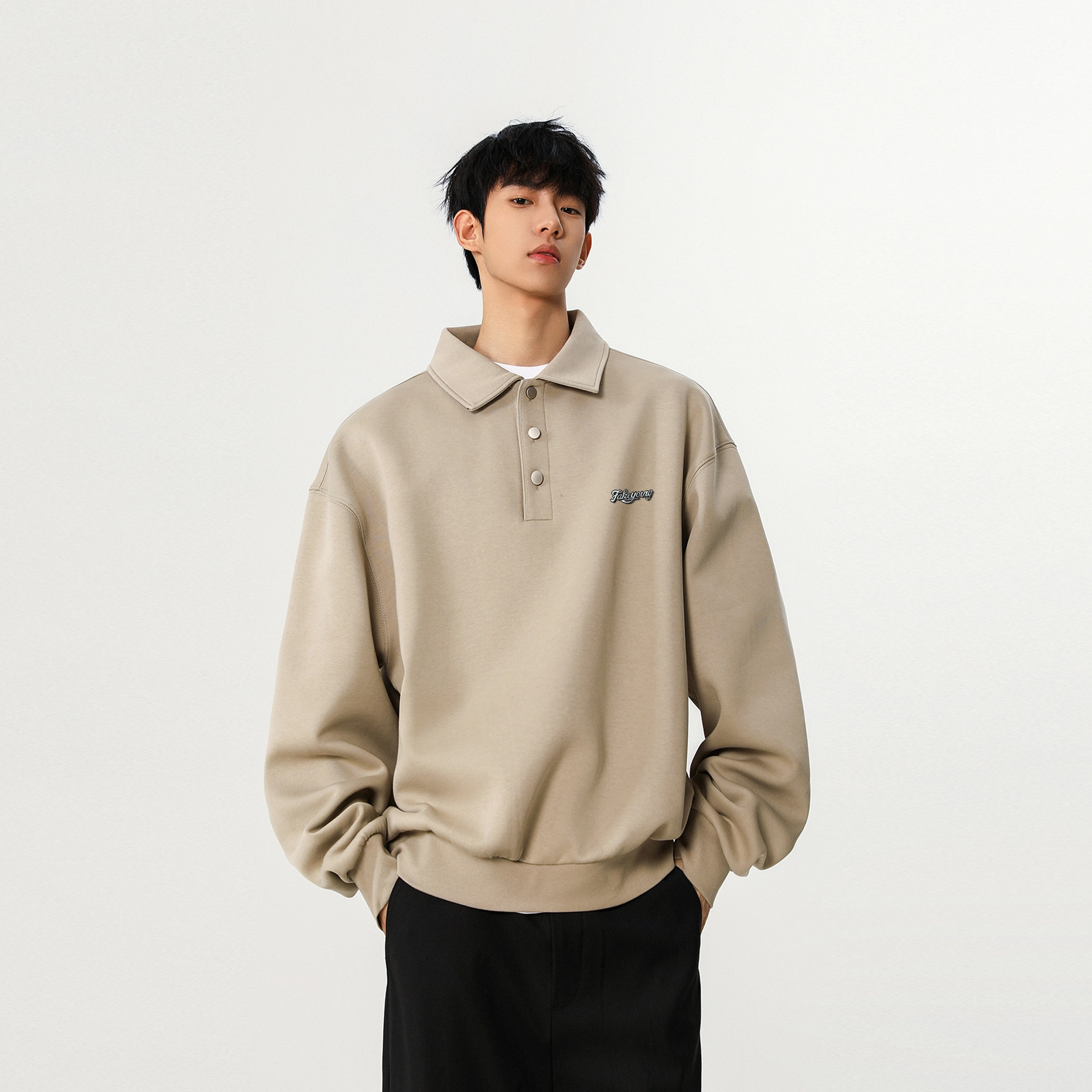 Fakeyoung polologo