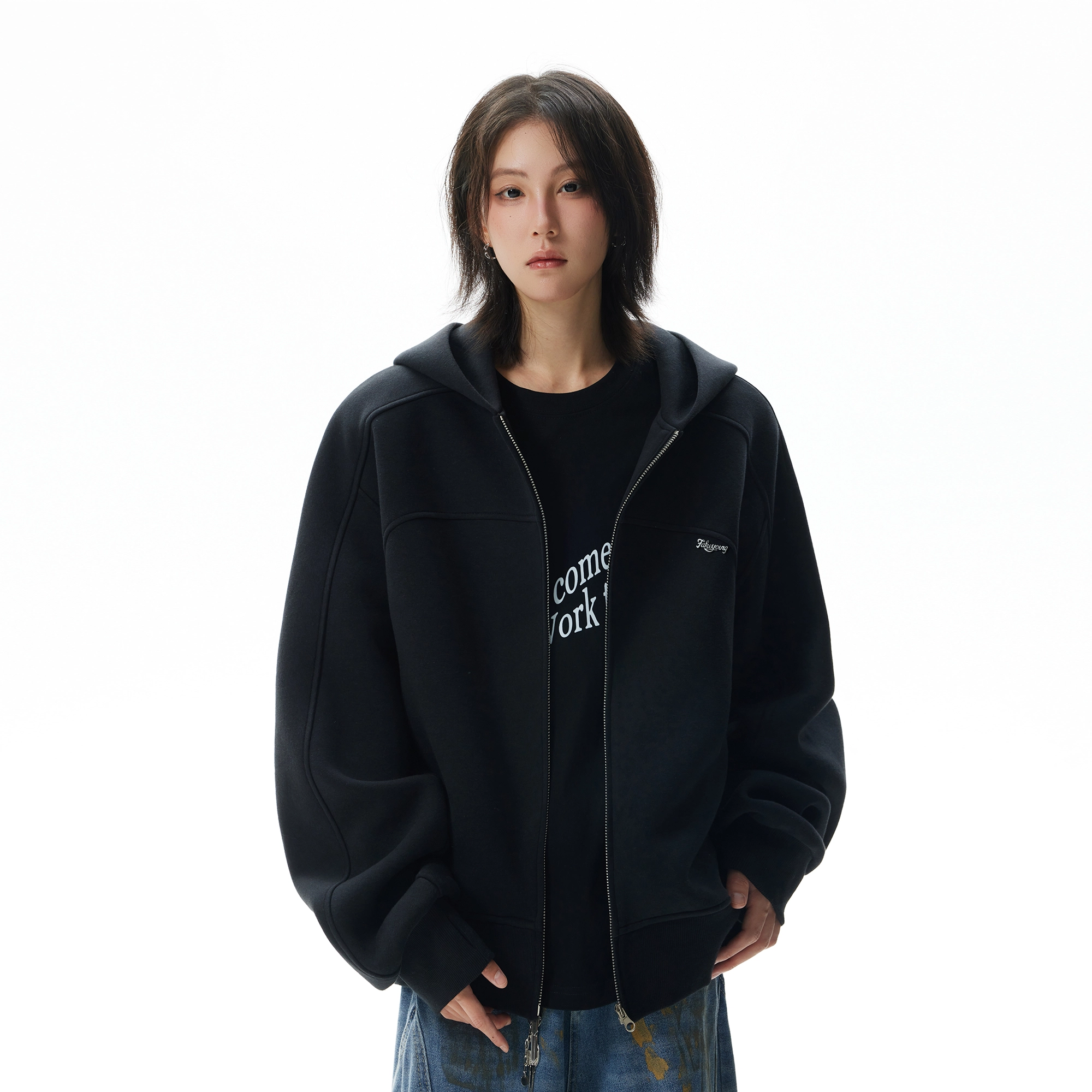 Fakeyoung logo