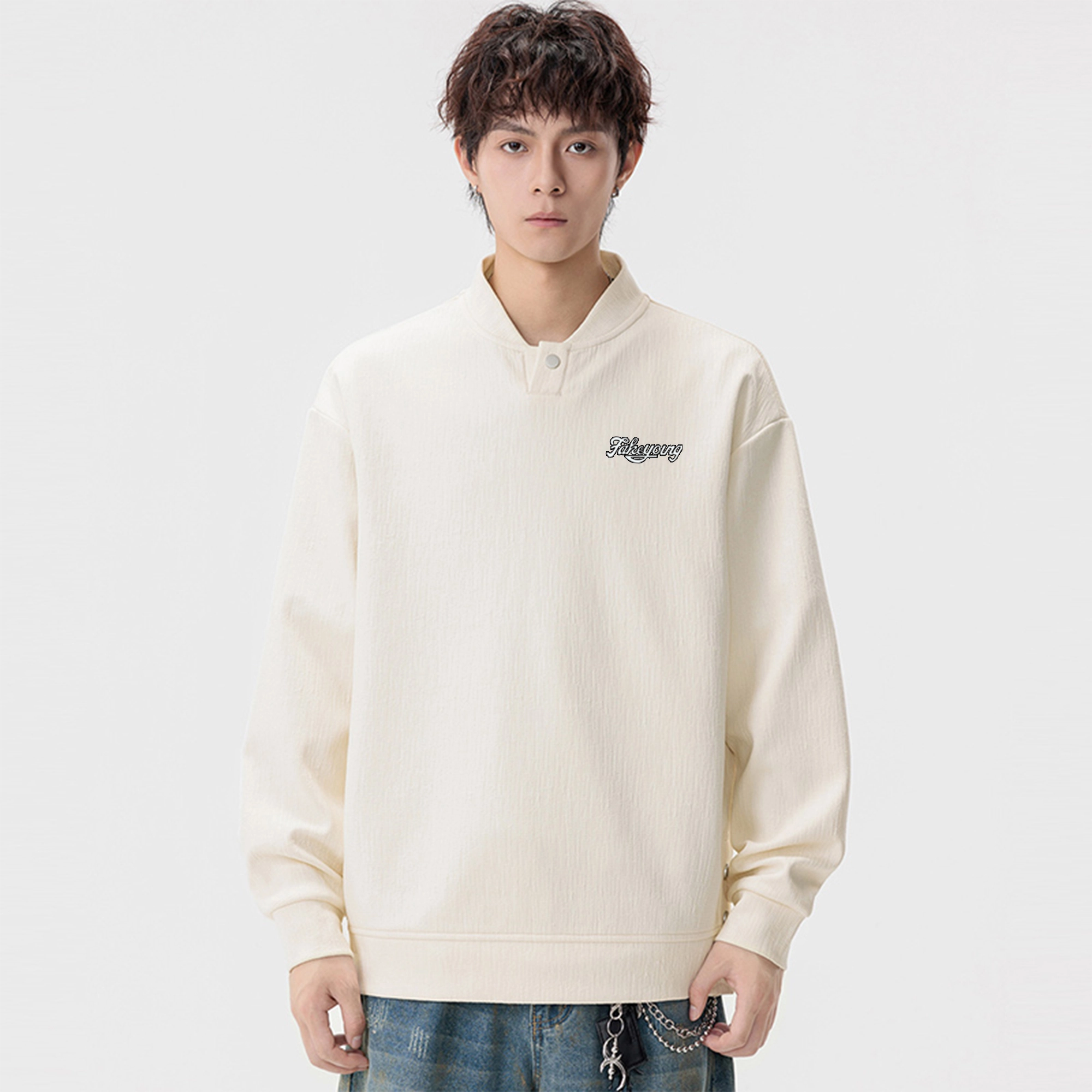 Fakeyoung Logo