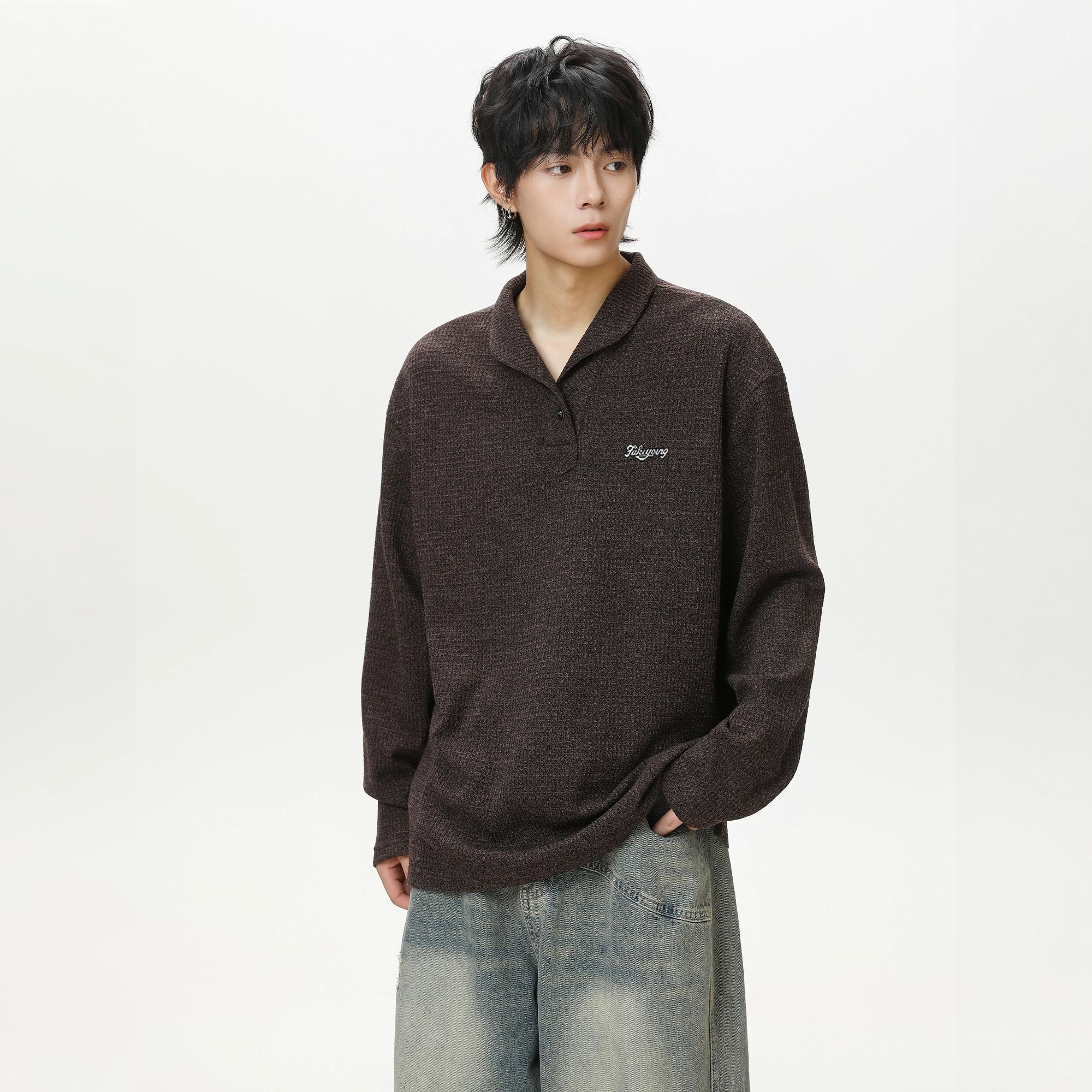Fakeyoung logo