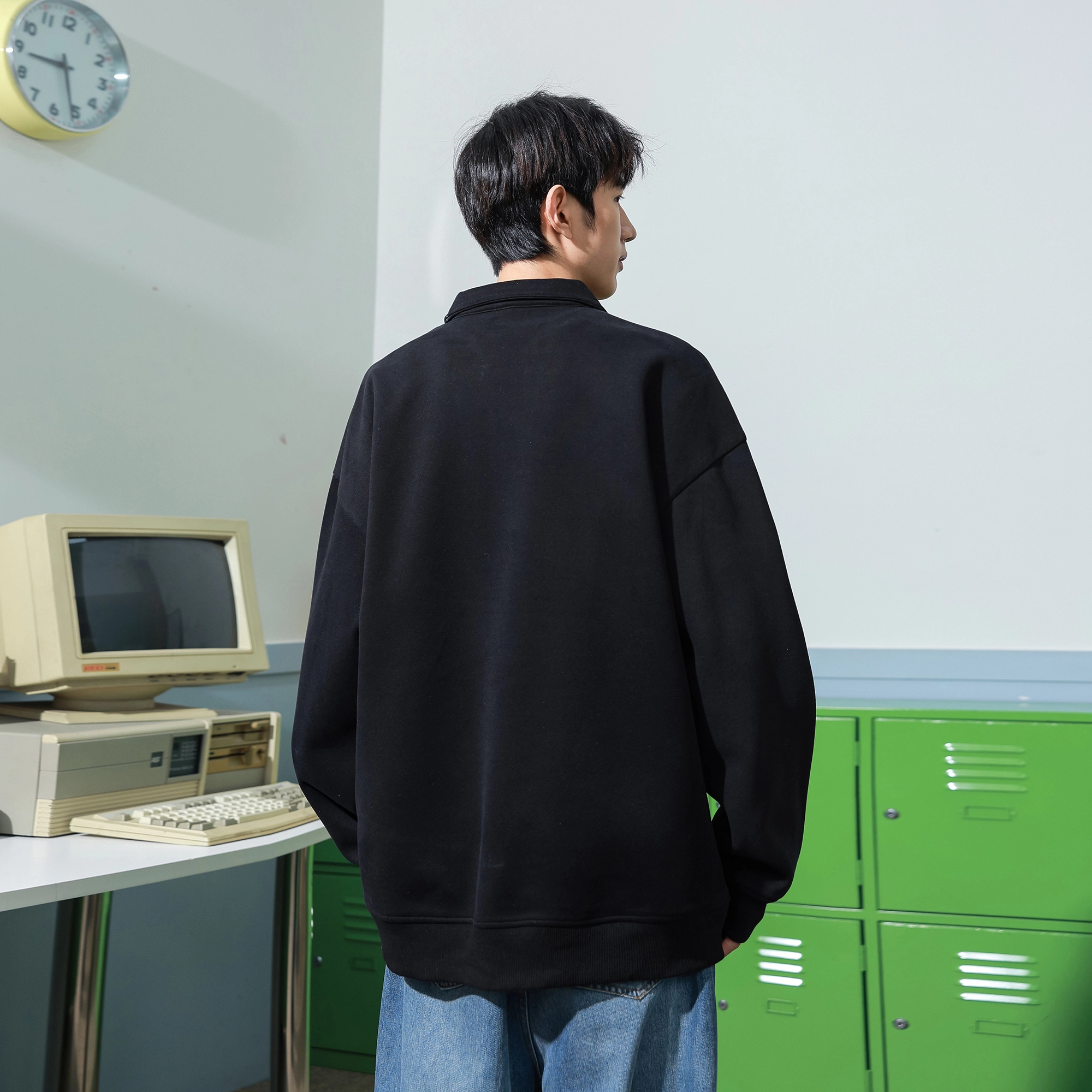 Fakeyoung Vlogo