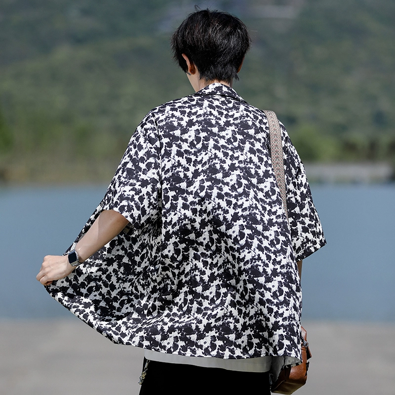 Fakeyoung