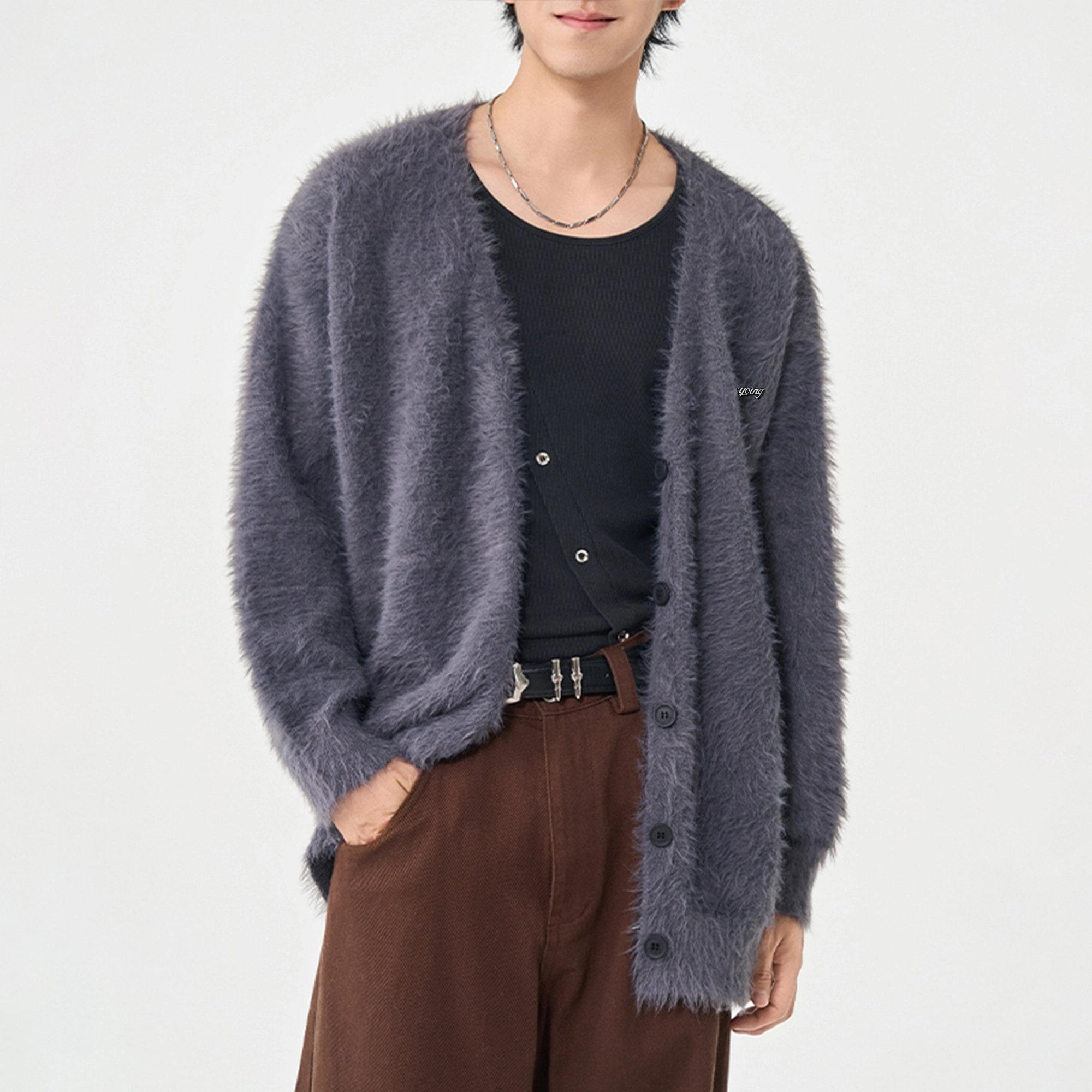 Fakeyoung Vlogo