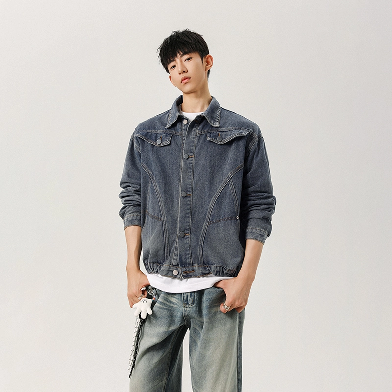 Fakeyoung