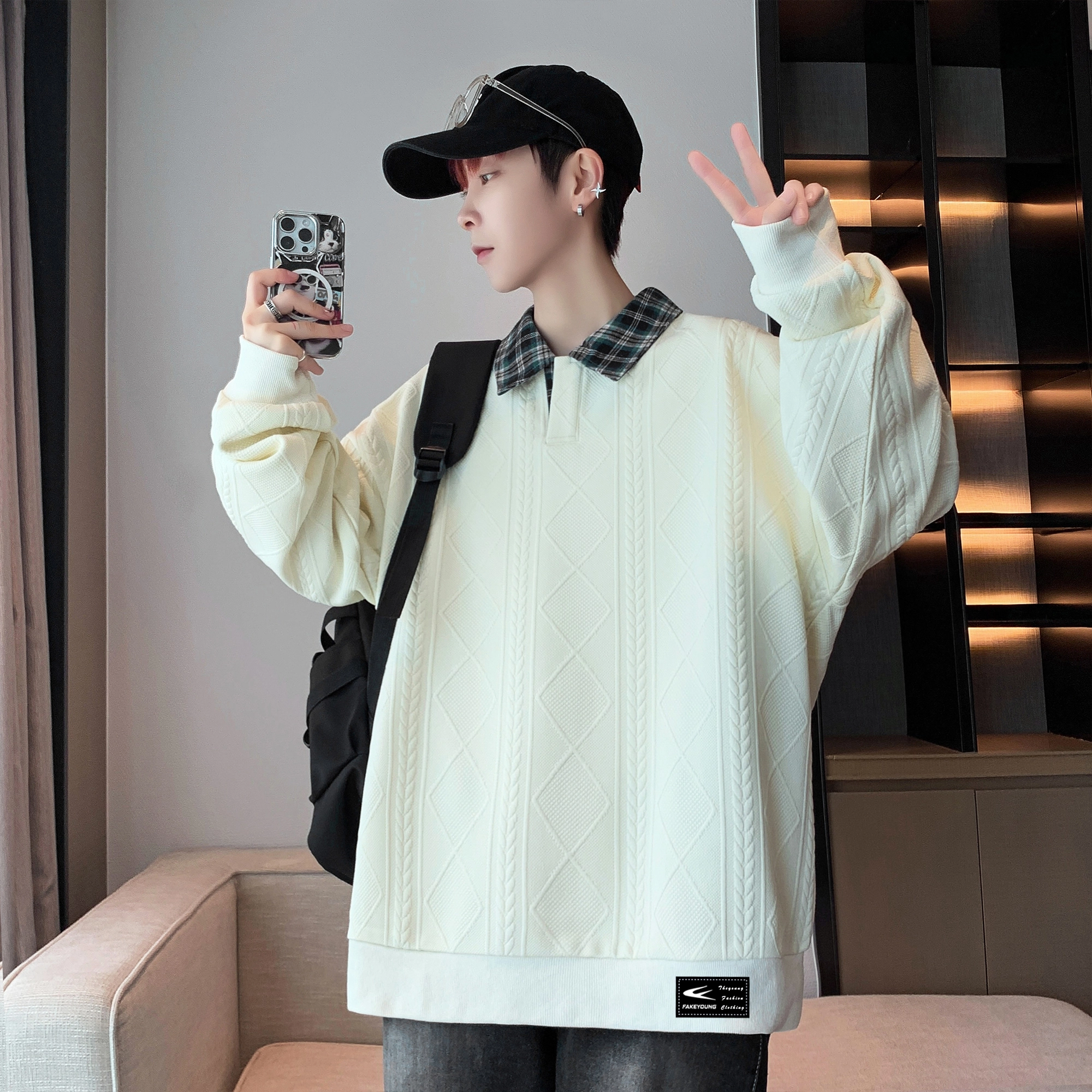 Fakeyoung cleanfitLOGO