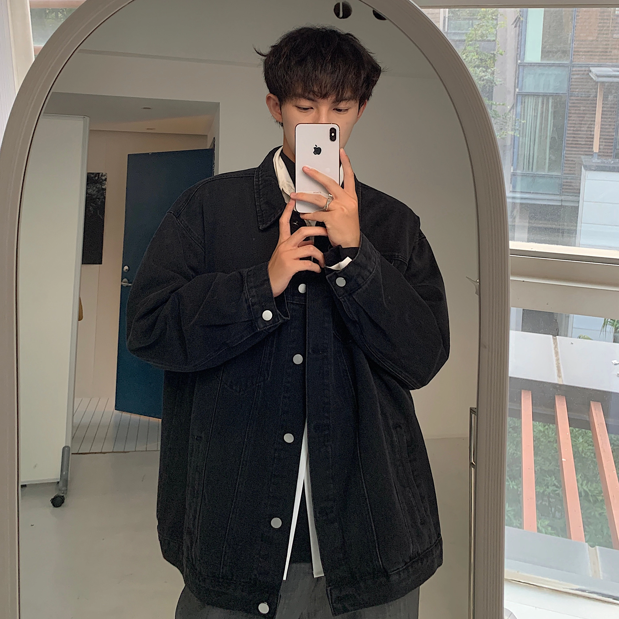 Fakeyoung
