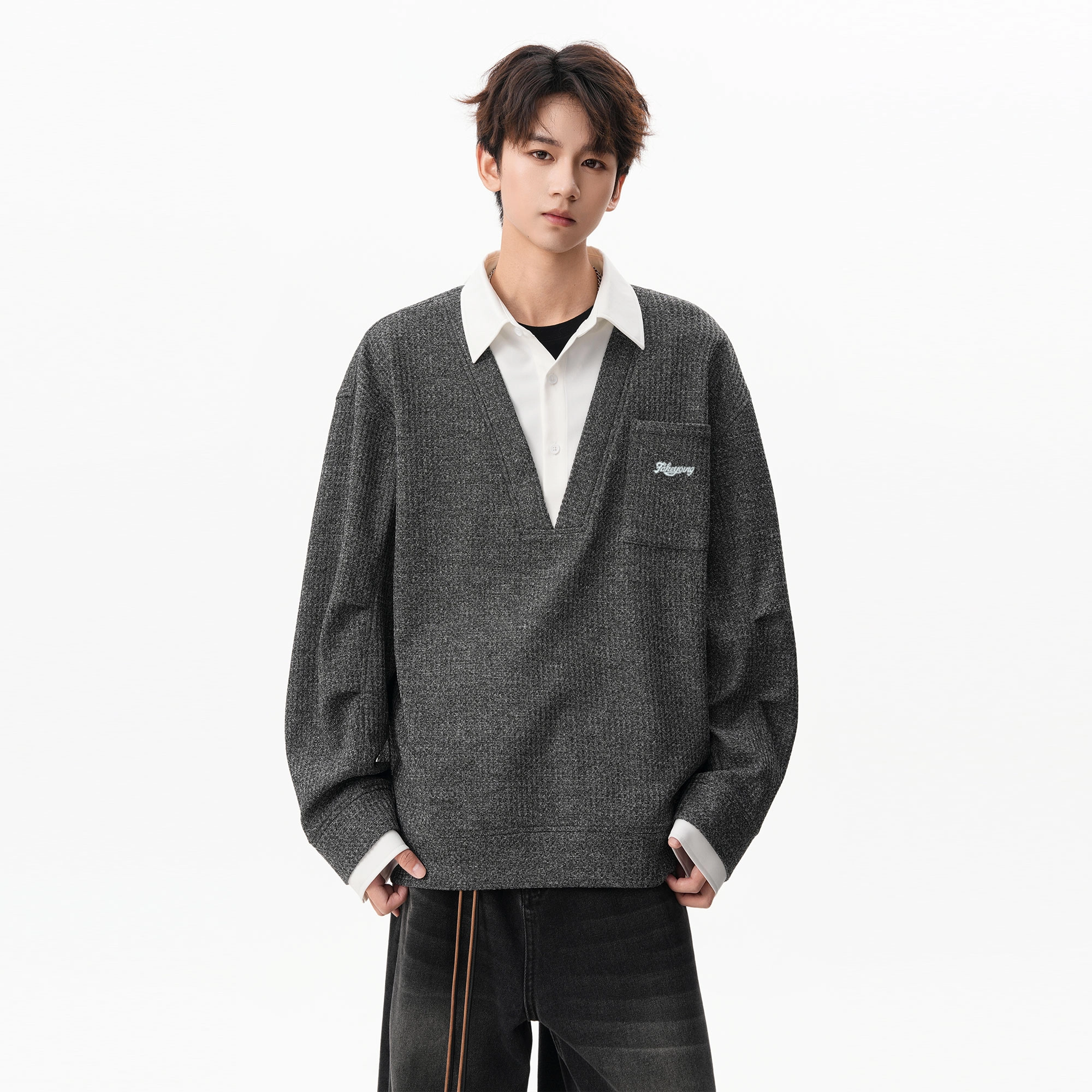 Fakeyoung logocleanfit