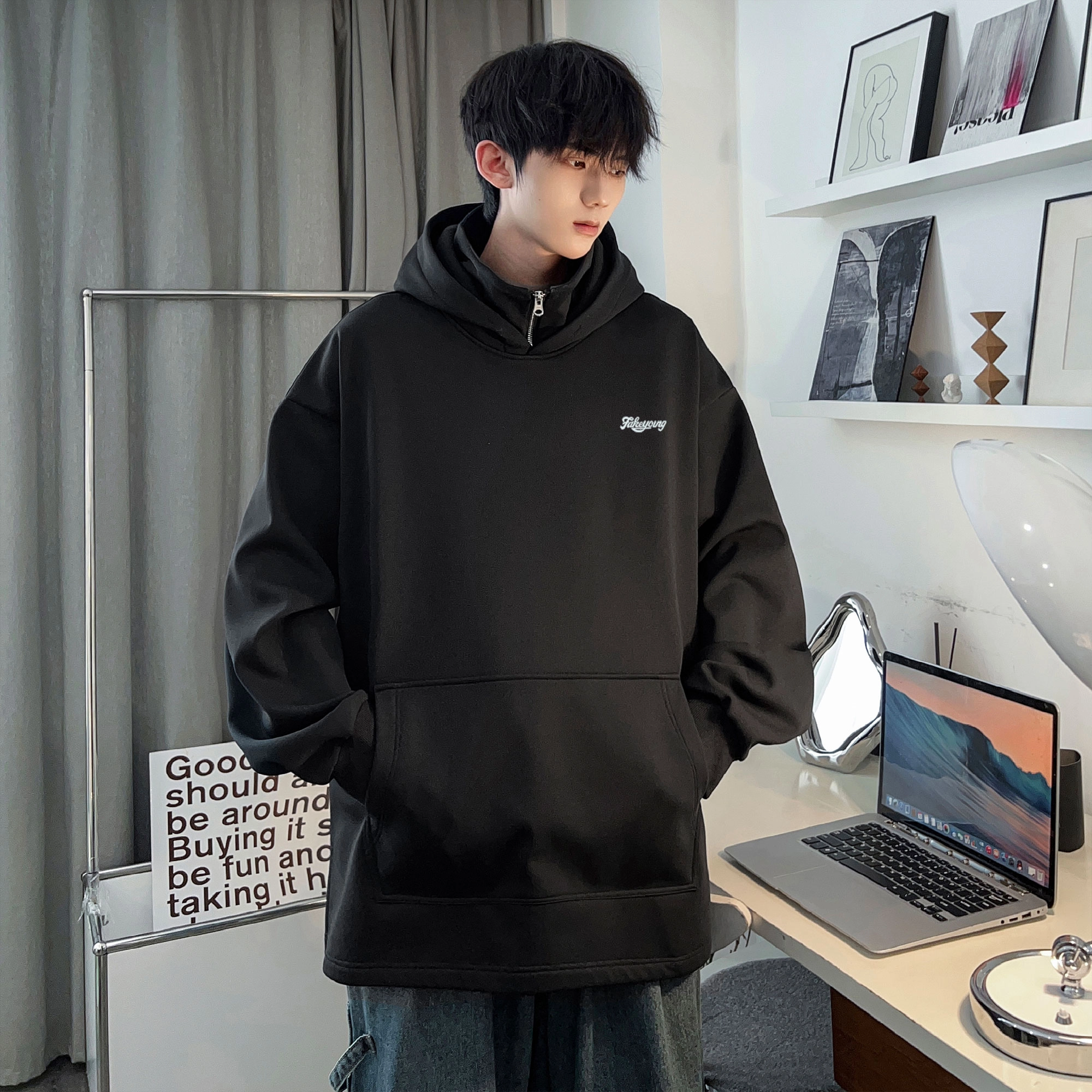 Fakeyoung 420oversizelogo