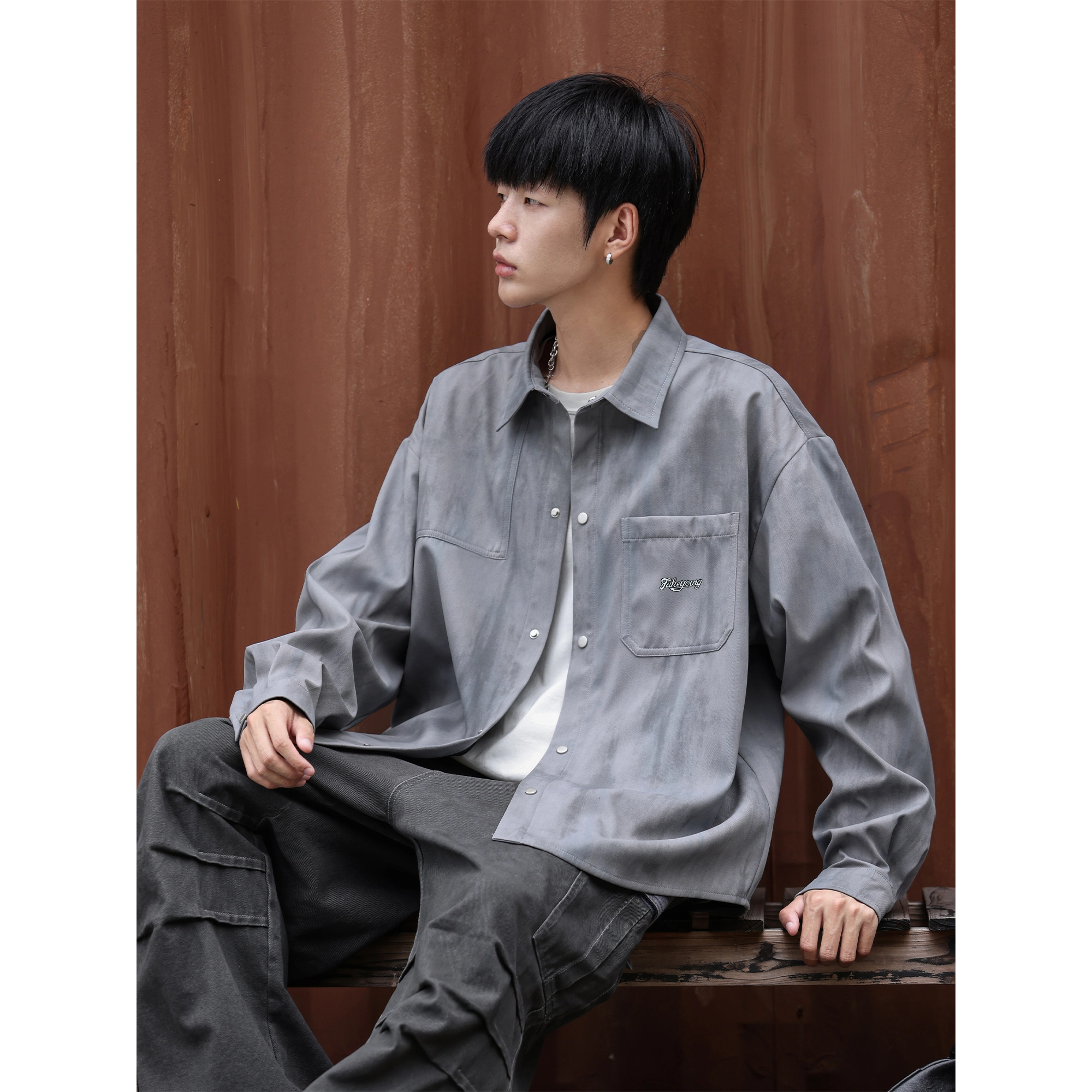 Fakeyoung logocleanfit