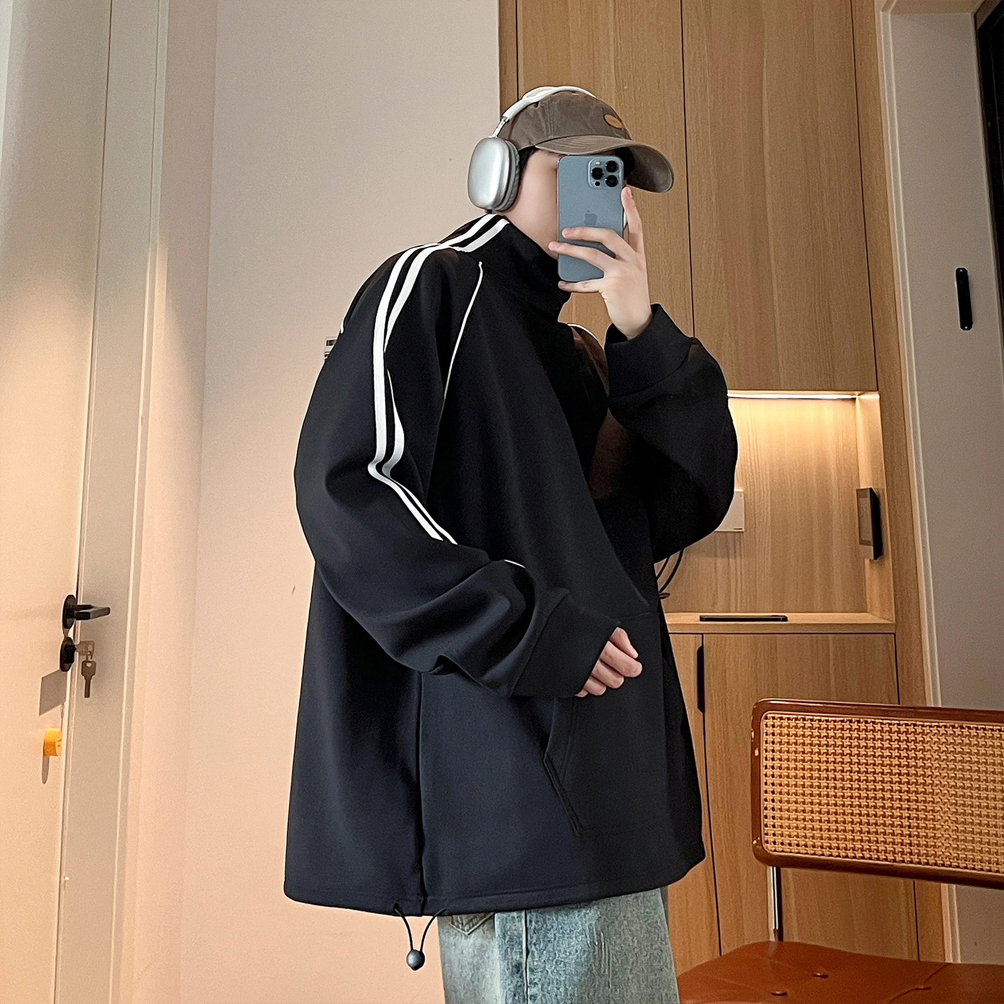 Fakeyoung