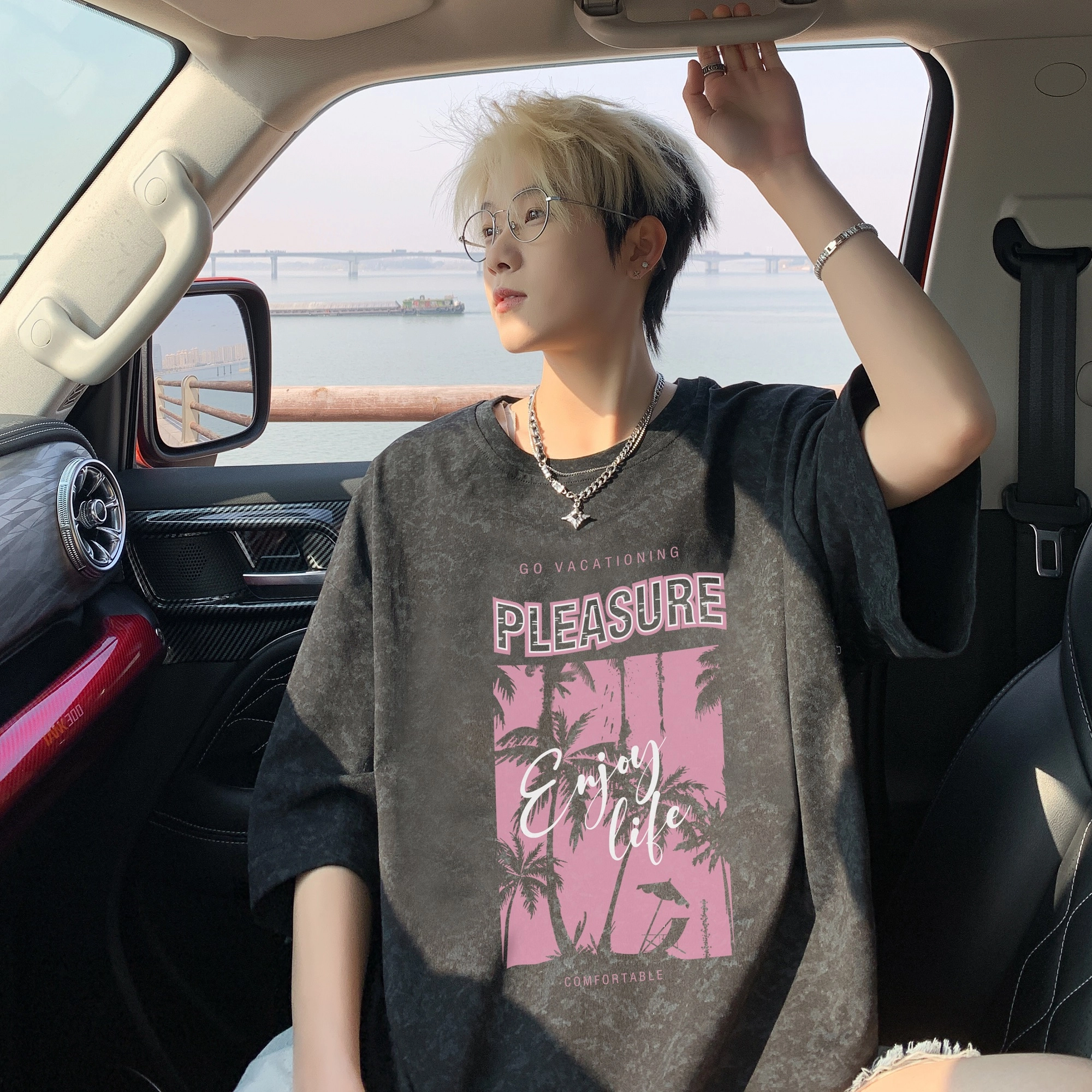 Fakeyoung T
