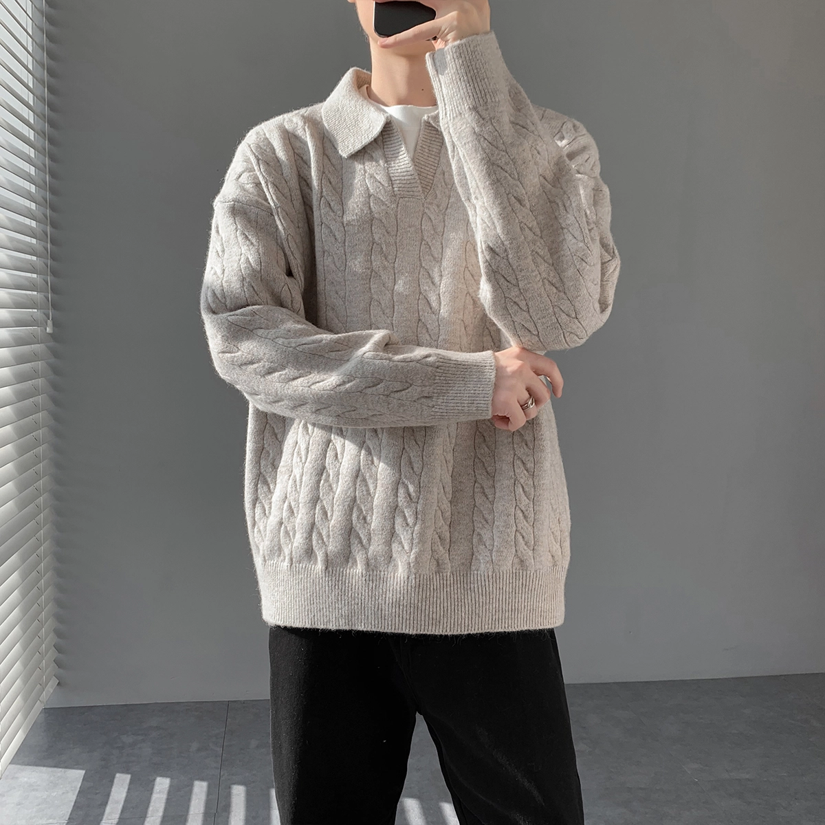 Fakeyoung chiclogo