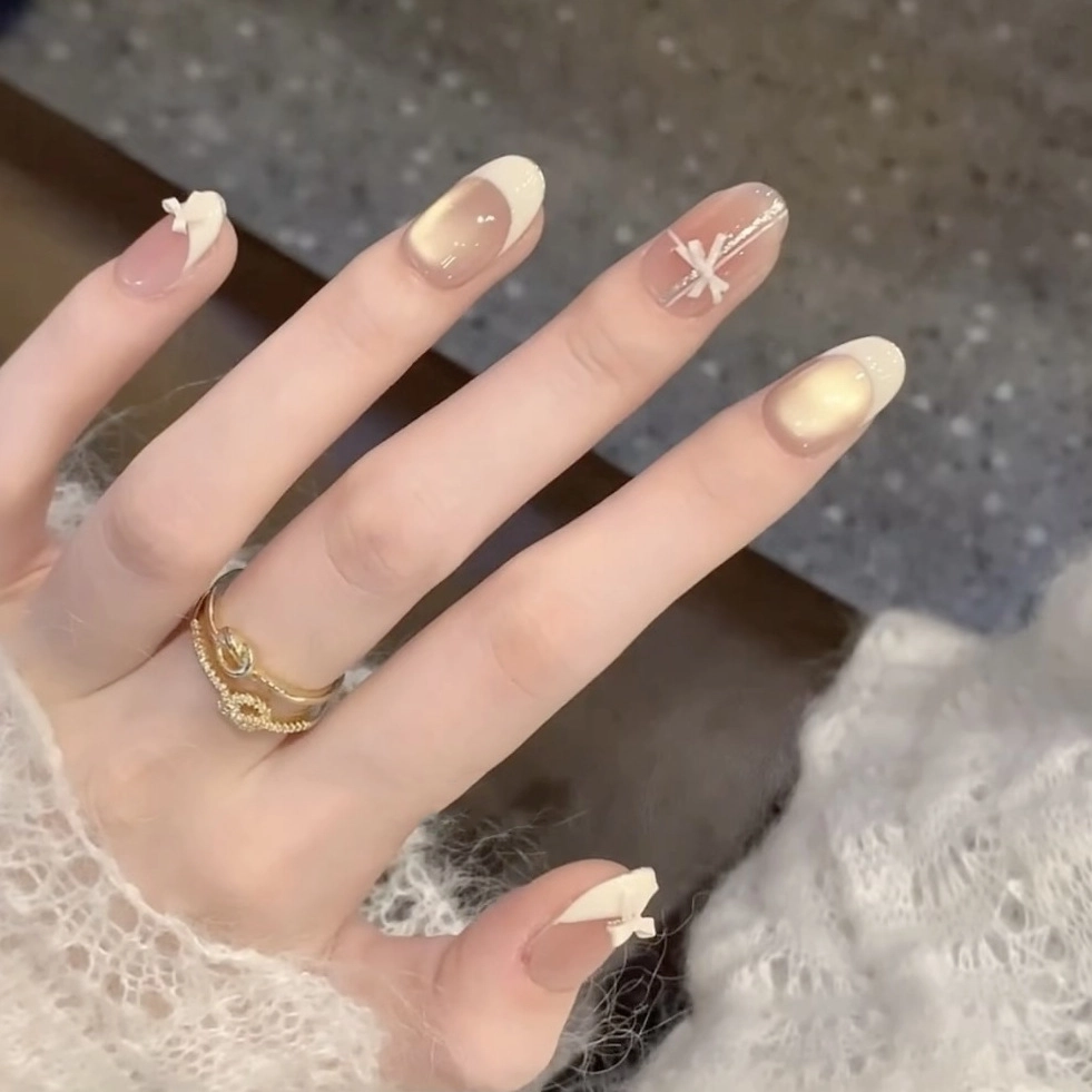 奥兰诺 小香风法式爆款穿戴甲显白气质美甲蝴蝶结猫眼轻奢高级感蝴蝶结  杏仁浅色裸色 可爱