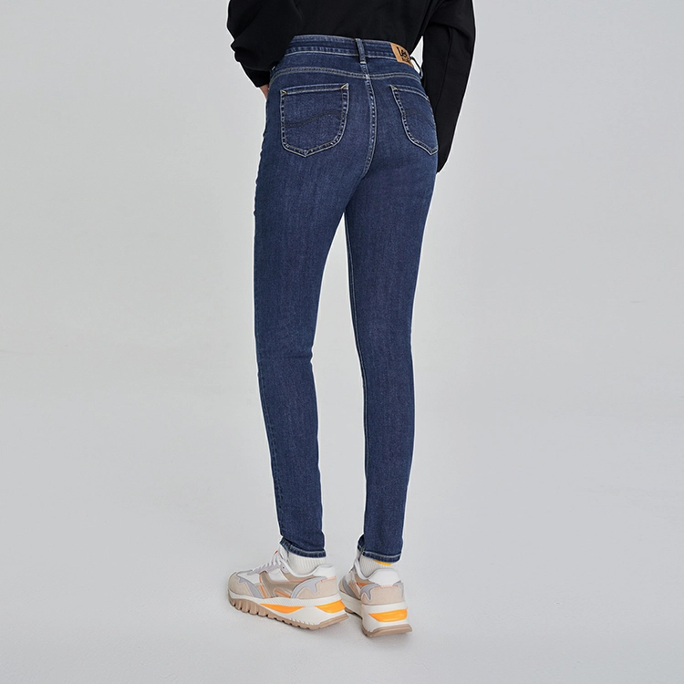 Lee FW23 419