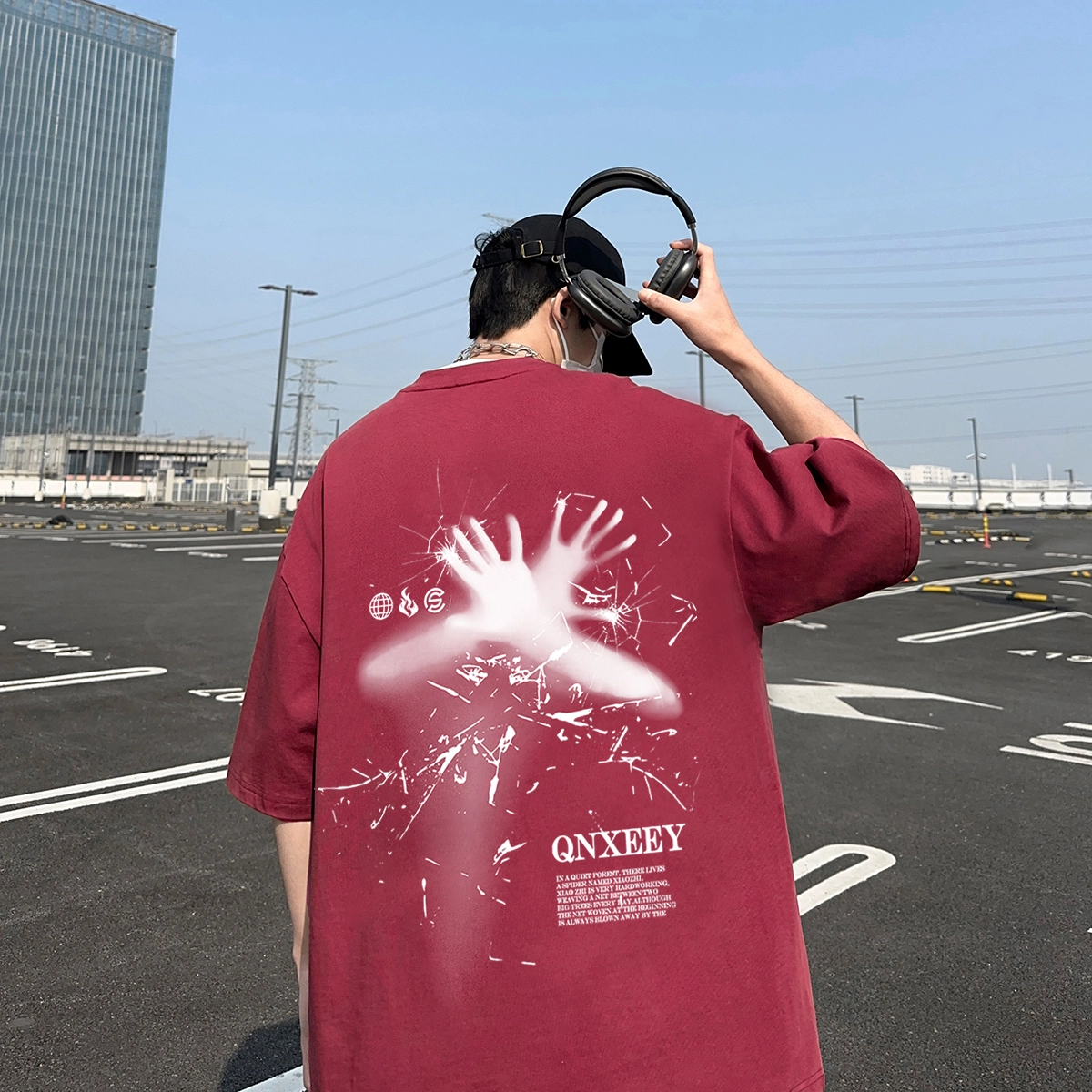 Qnxeey T